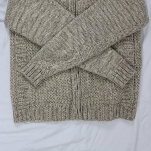 Vintage Oatmeal Poncho-Sweater - Picture 3 of 3